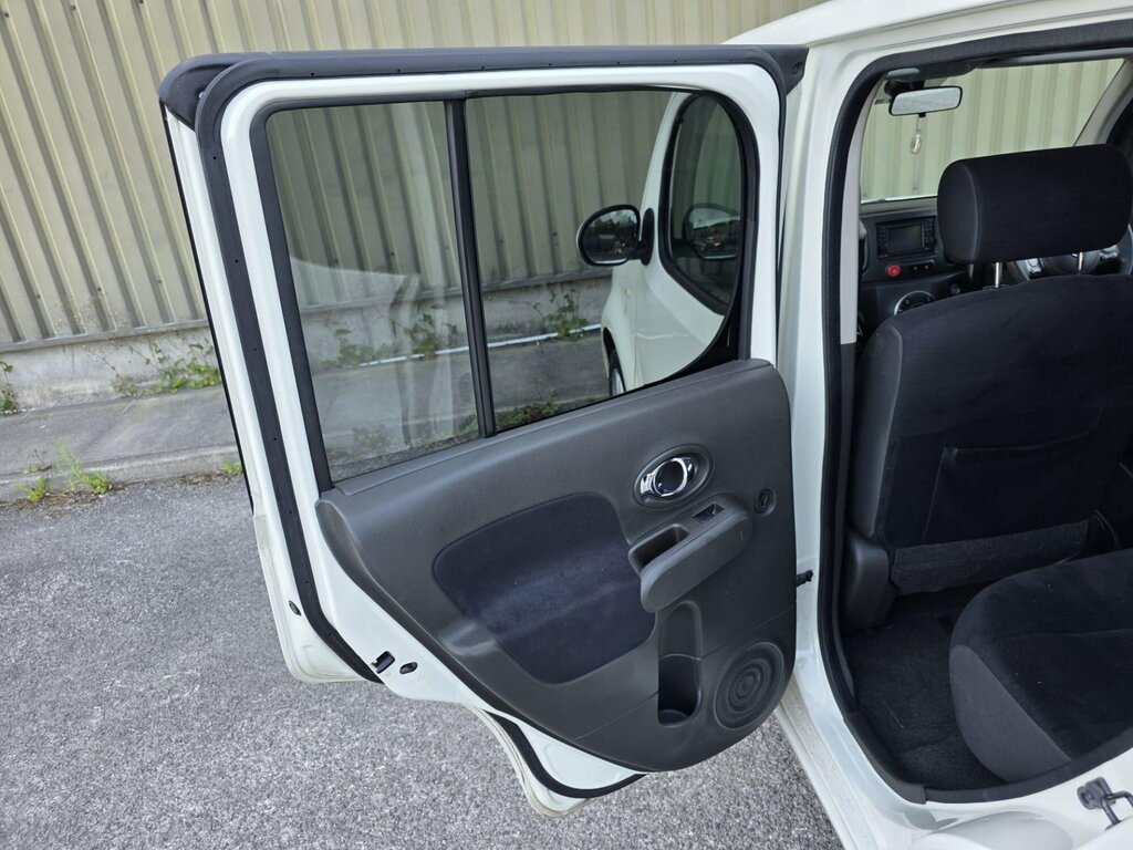 Nissan Cube Hatchback Kaizen 2010 White #20