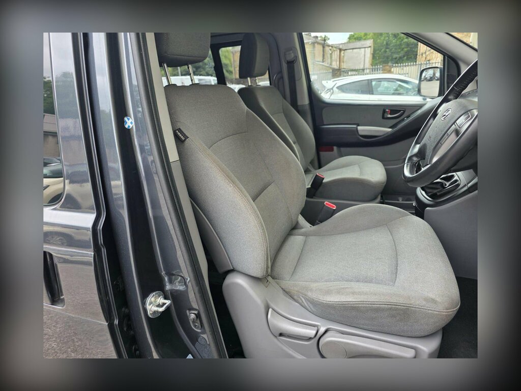 Hyundai I800 2.5 Se Nav Crdi White #19