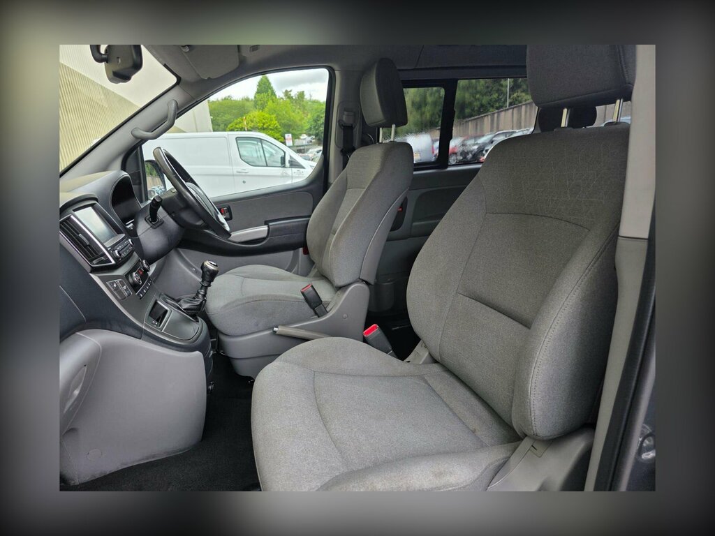 Hyundai I800 2.5 Se Nav Crdi White #14