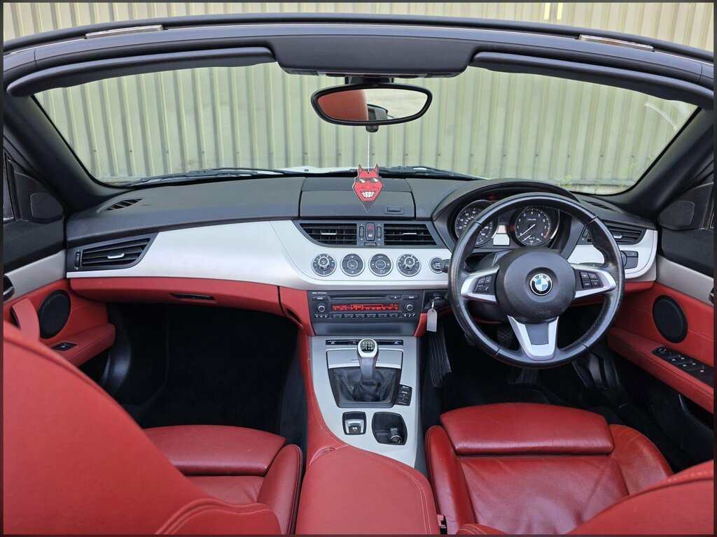 BMW Z4 23I Sdrive Highline Edition Black #14