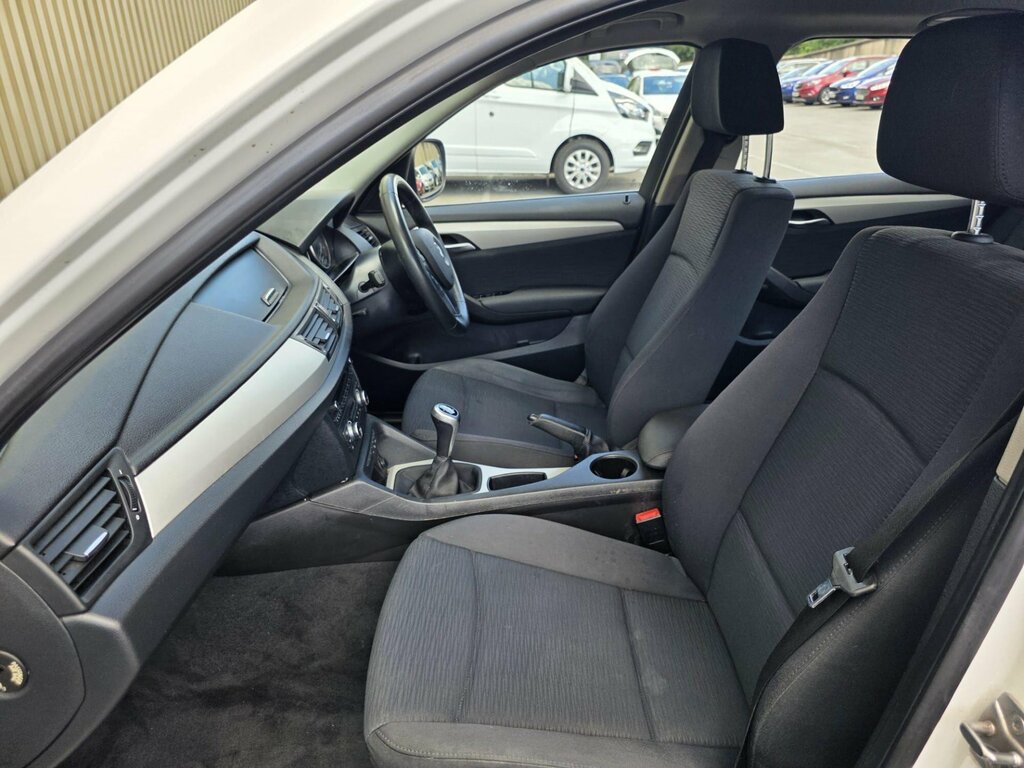 BMW X1 Estate Xdrive18d Black #22