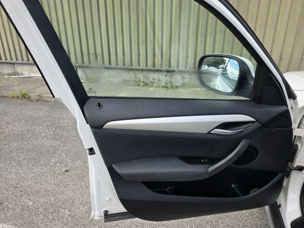 BMW X1 Estate Xdrive18d Black #20