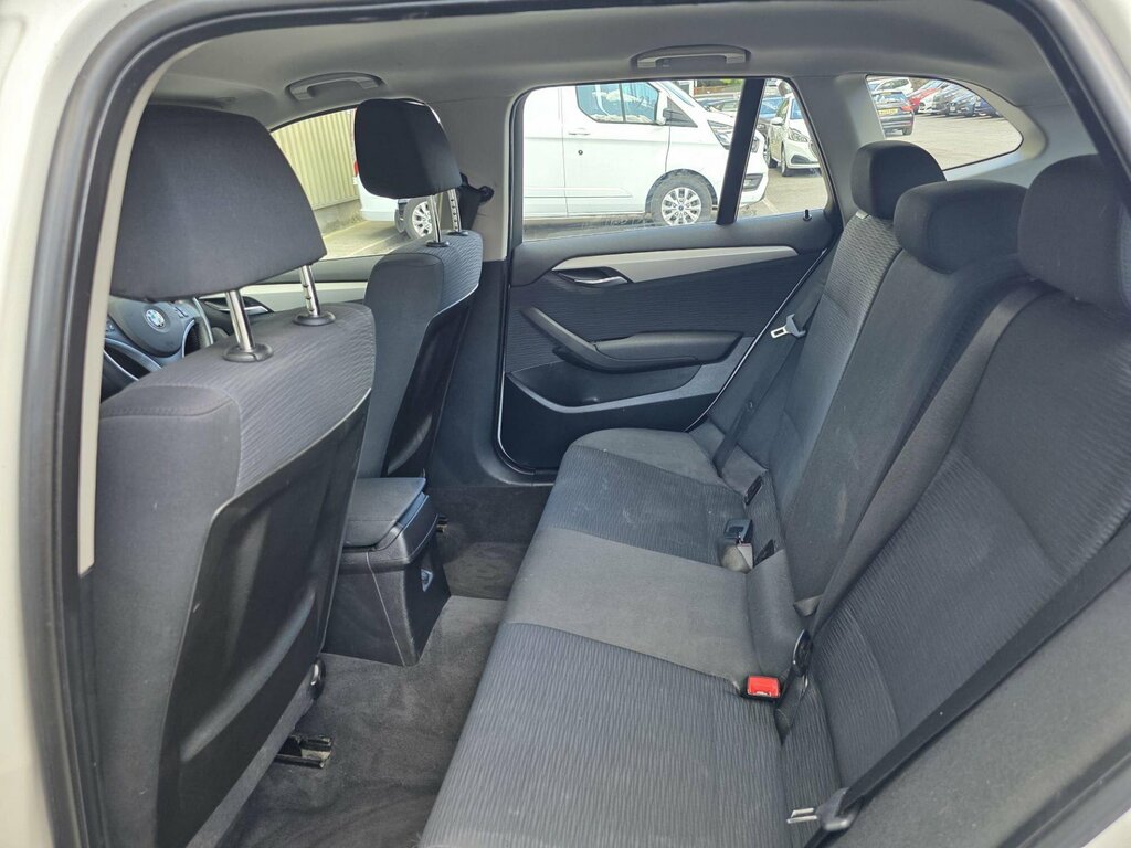 BMW X1 Estate Xdrive18d Black #19
