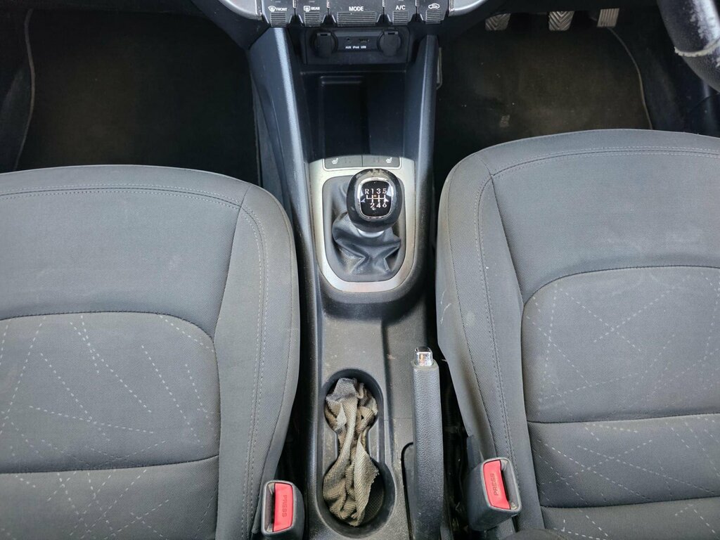 Kia RIO 1.25 1 Air Euro 5 White #30