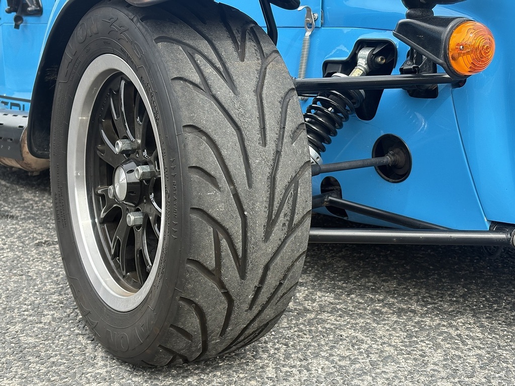 Caterham Seven 310R Silver #17