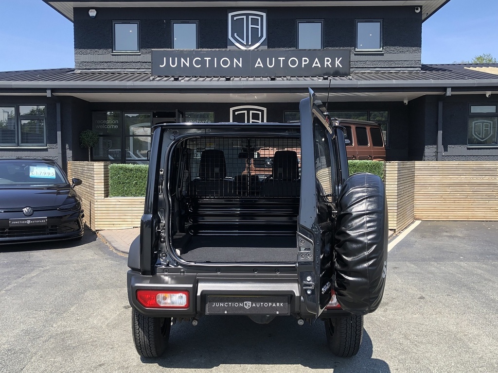 Suzuki Jimny #40