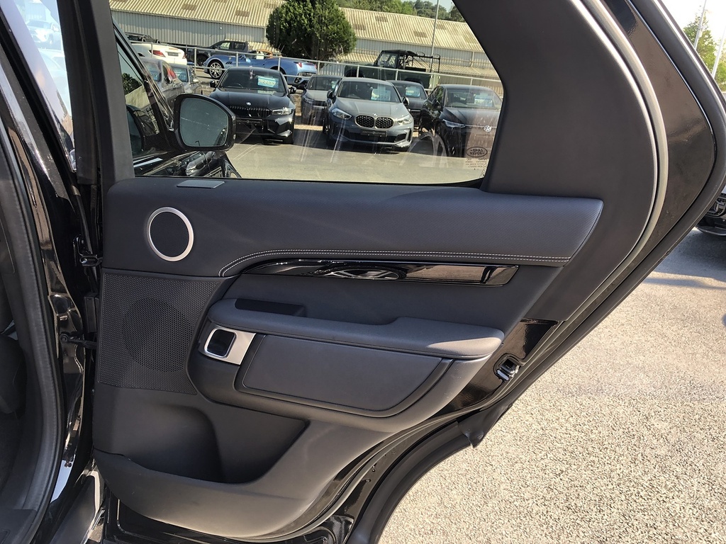 Land Rover Discovery Land Rover Sw 3.0 D300 Metropolitan Edition Black #66