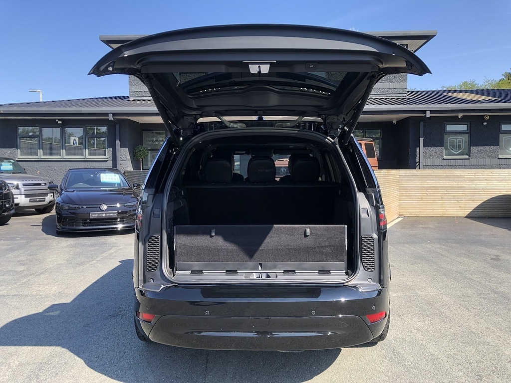 Land Rover Discovery Land Rover Sw 3.0 D300 Metropolitan Edition Black #69