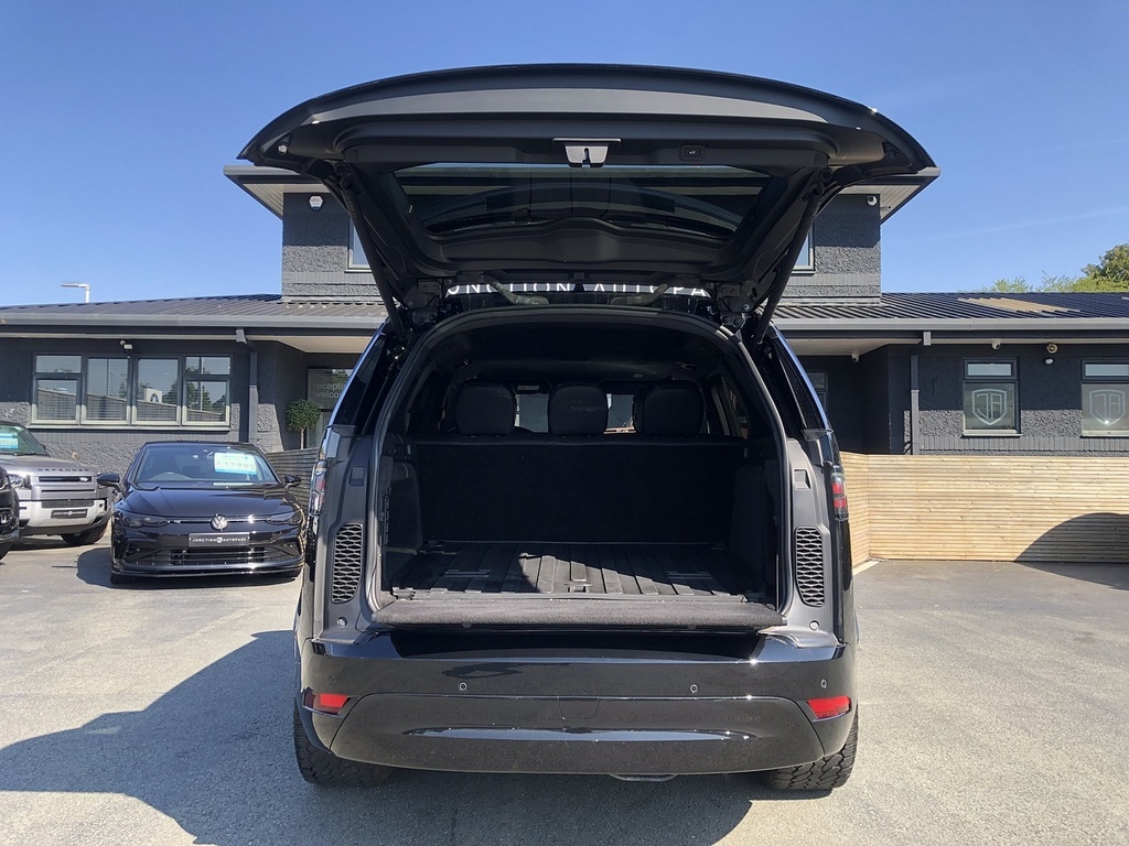 Land Rover Discovery Land Rover Sw 3.0 D300 Metropolitan Edition Black #70