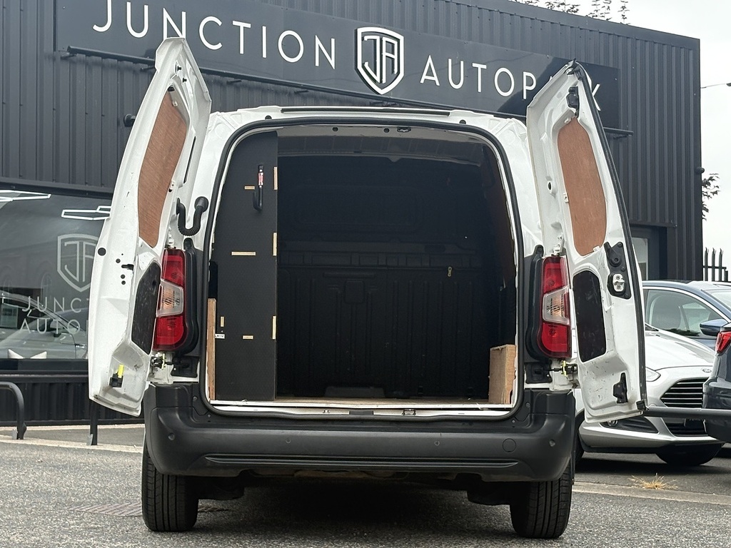 Citroen Berlingo Bluehdi 650 Enterprise M SM21OWJ White #6