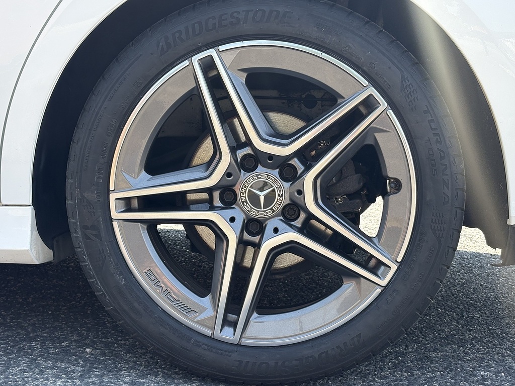 Mercedes-Benz CLA Class Cla 200 Amg Line Tip Red #11