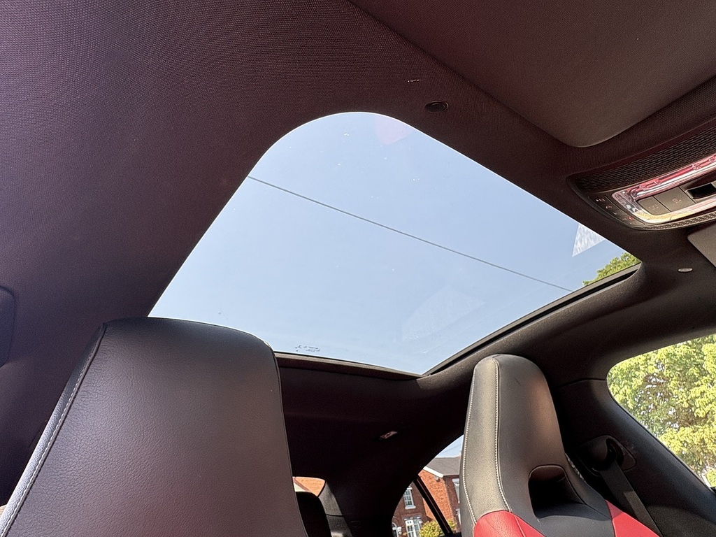 Mercedes-Benz CLA Class Cla 200 Amg Line Tip Red #17