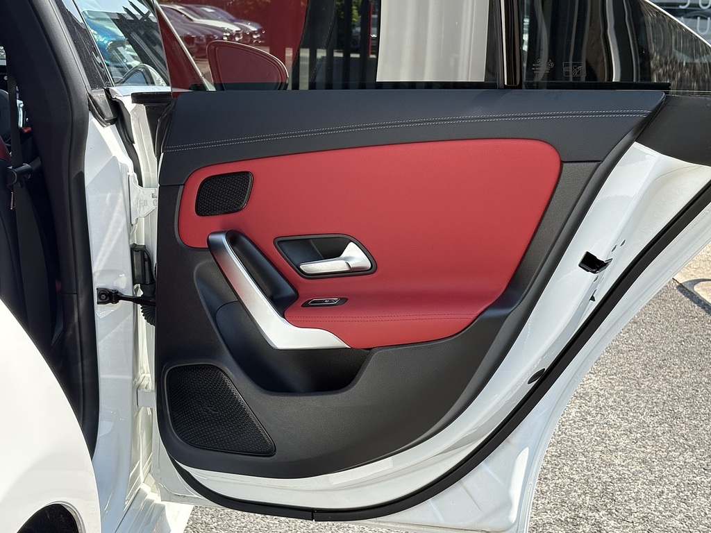 Mercedes-Benz CLA Class Cla 200 Amg Line Tip Red #65