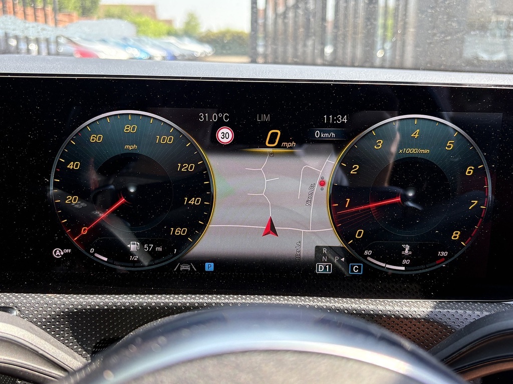 Mercedes-Benz CLA Class Cla 200 Amg Line Tip Red #56