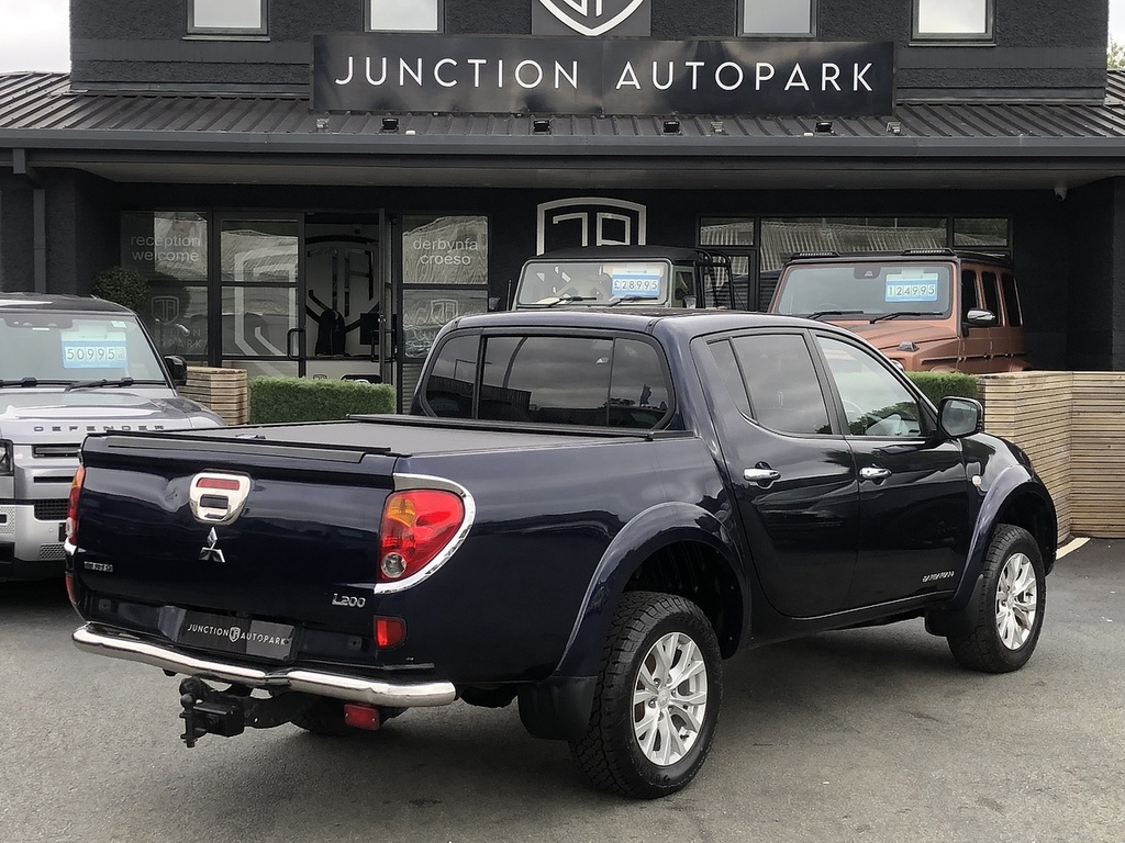 Mitsubishi L200 Di-d Barbarian Blue #6