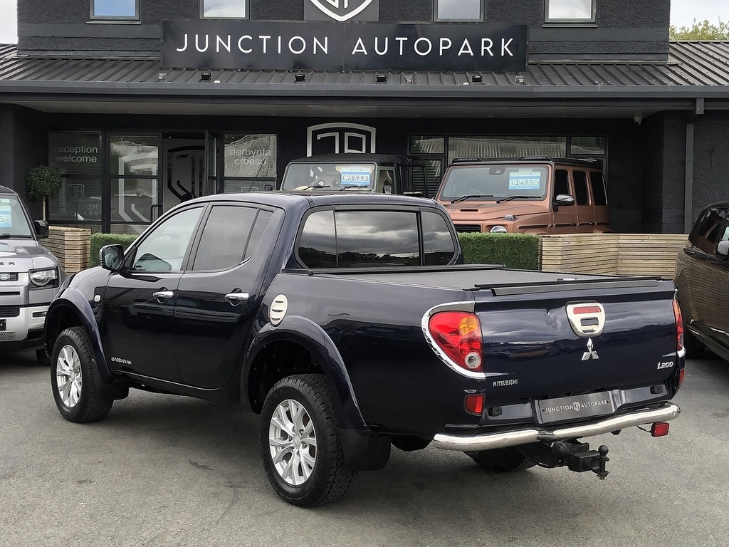 Mitsubishi L200 Di-d Barbarian Blue #3
