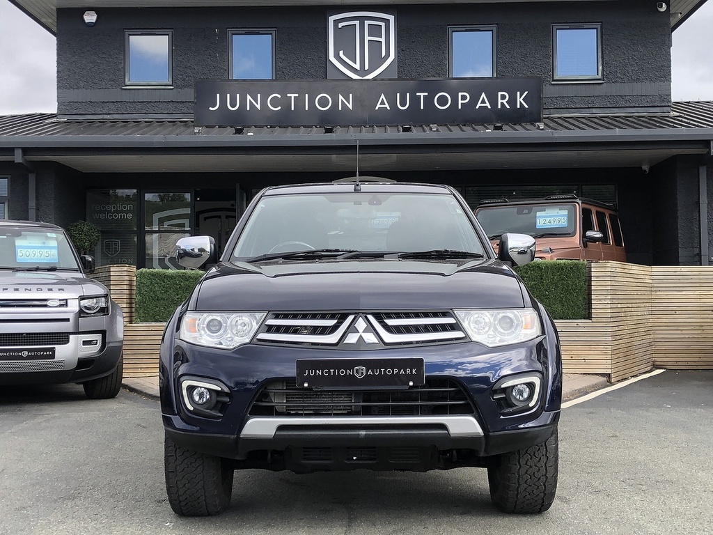 Mitsubishi L200 L200 4Work Club Cab Di-d 4X4 Silver #9
