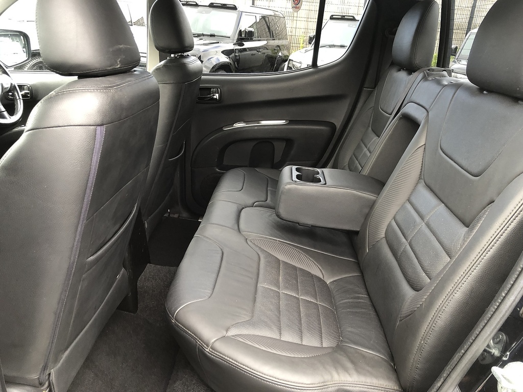 Mitsubishi L200 L200 4Work Club Cab Di-d 4X4 Silver #27