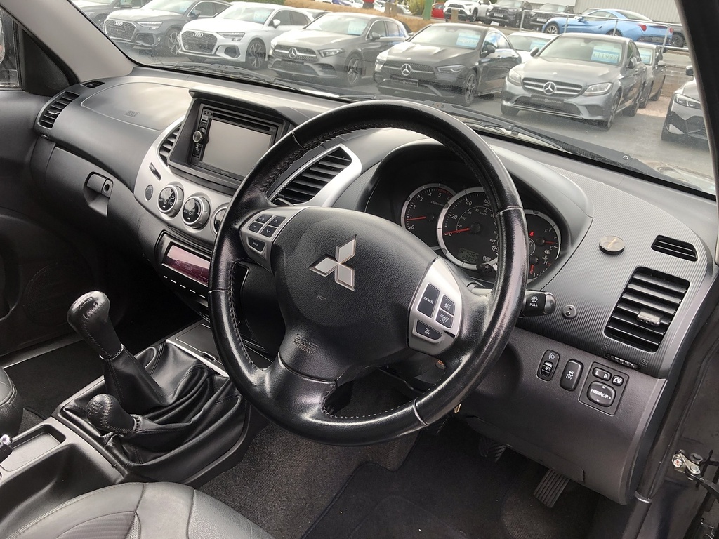 Mitsubishi L200 L200 4Work Club Cab Di-d 4X4 Silver #21