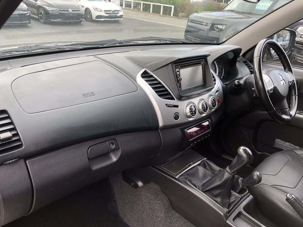 Mitsubishi L200 L200 4Work Club Cab Di-d 4X4 Silver #23