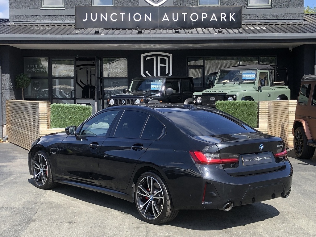 BMW 3 Series 330E M Sport Blue #3