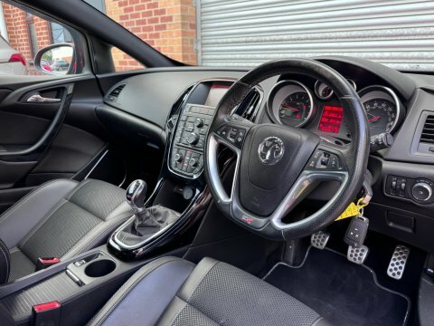 Vauxhall Astra GTC Gtc Sri Ss Red #28