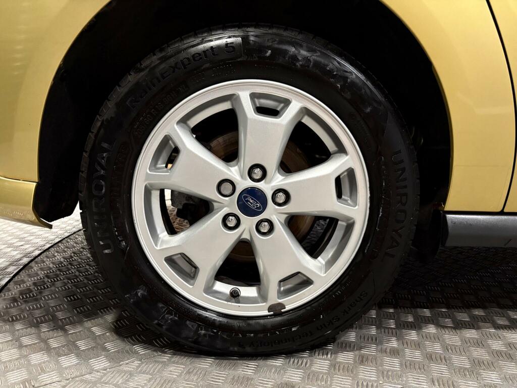 Ford Grand Tourneo Connect 1.5L Titanium White #42