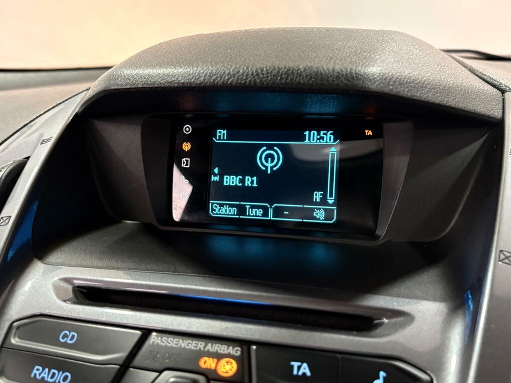 Ford Grand Tourneo Connect 1.5L Titanium White #22