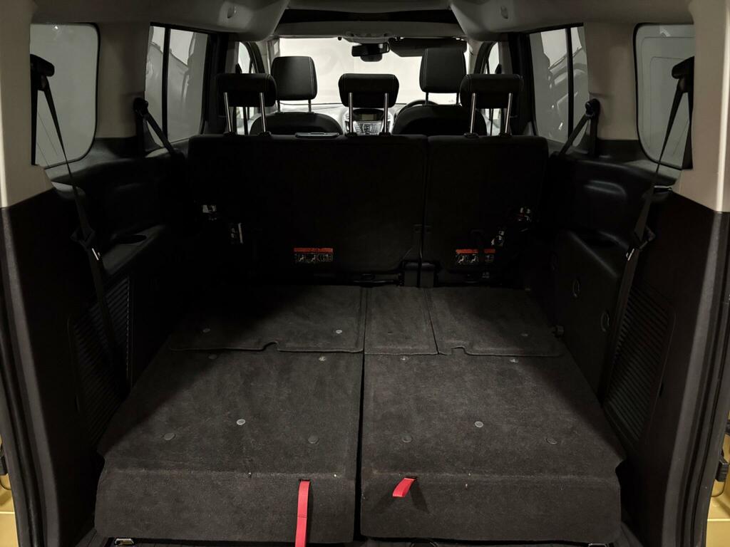 Ford Grand Tourneo Connect 1.5L Titanium White #37