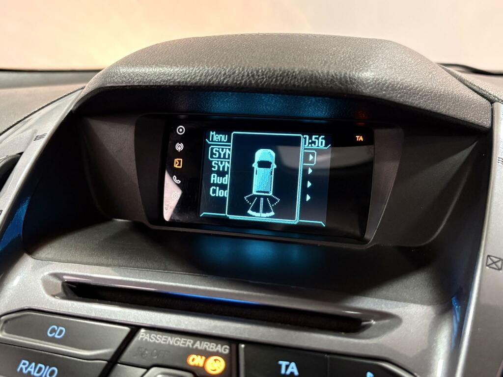 Ford Grand Tourneo Connect 1.5L Titanium White #23