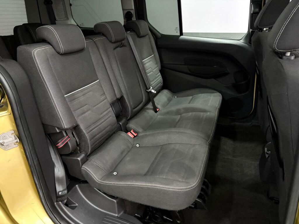 Ford Grand Tourneo Connect 1.5L Titanium White #32