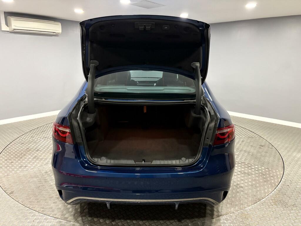 Jaguar XF Jaguar Sportbrake 2.0 D200 R-dynamic Se Bla Grey #43