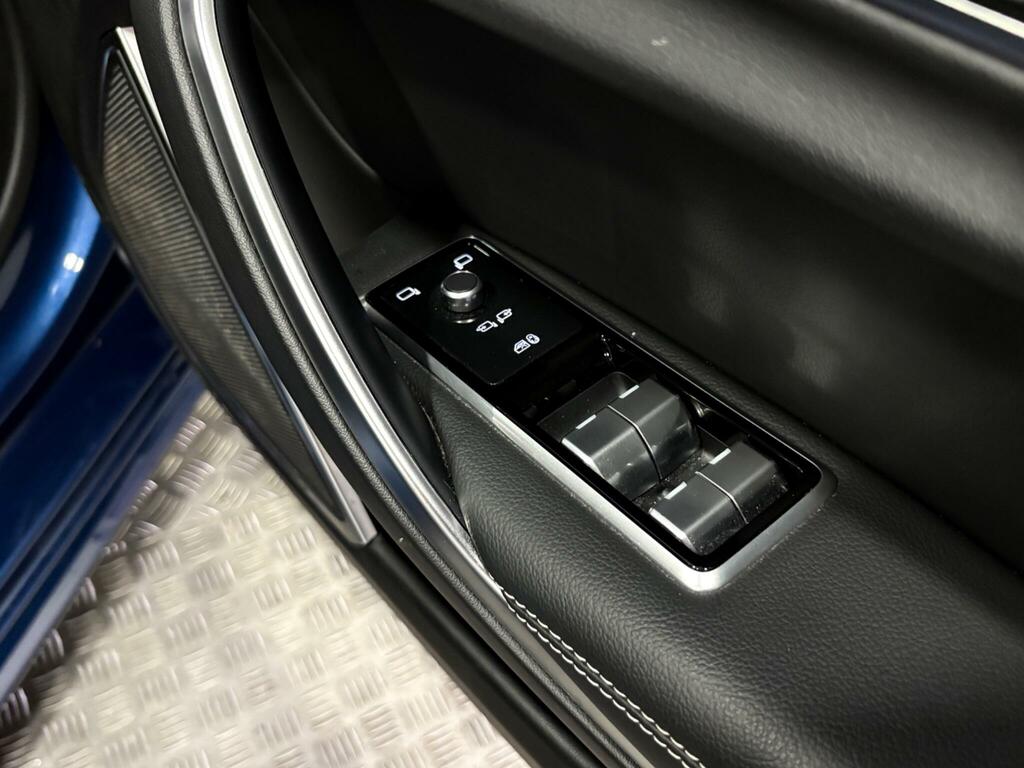 Jaguar XF Jaguar Sportbrake 2.0 D200 R-dynamic Se Bla Grey #37