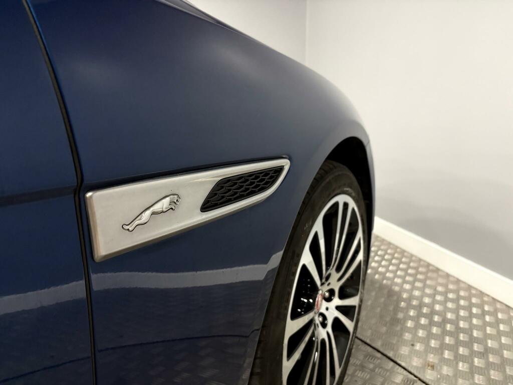 Jaguar XF Jaguar Sportbrake 2.0 D200 R-dynamic Se Bla Grey #49