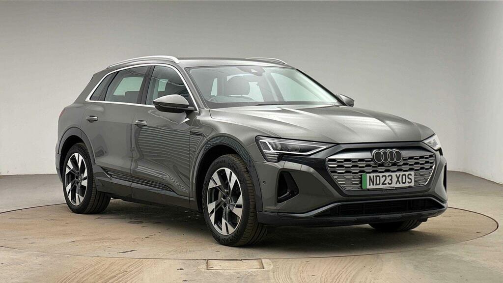 Audi Q8 e tron 50 Sport Quattro 95Kwh 11Kw Charger Grey