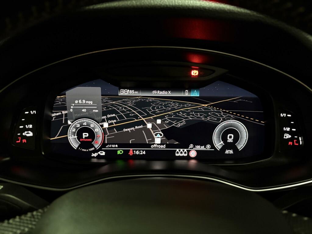Audi Q7 Black Edition  #19