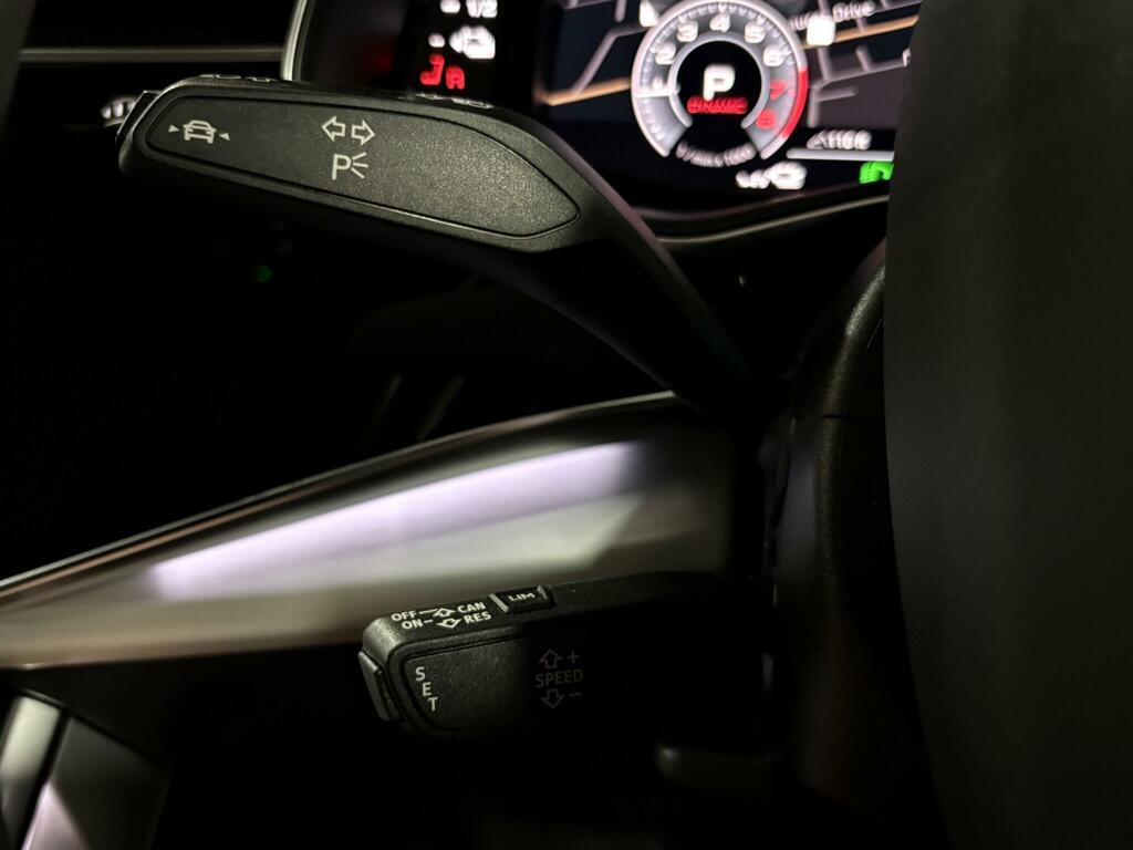 Audi Q7 Black Edition  #16