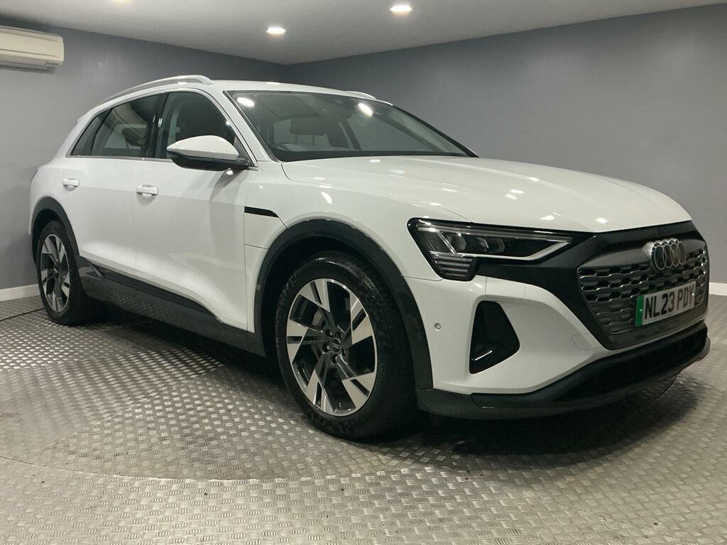 Audi Q8 e tron 50 Sport Quattro 95Kwh 11Kw Charger White