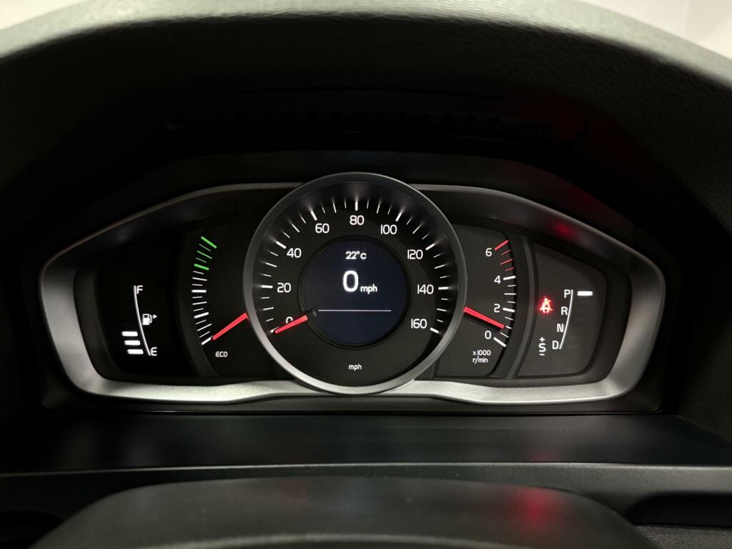 Volvo V60 D2 Se Estate Grey #16