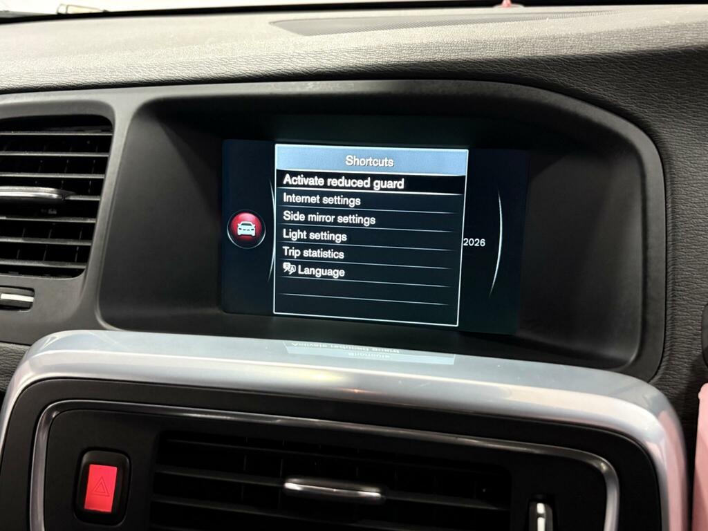 Volvo V60 D2 Se Estate Grey #23