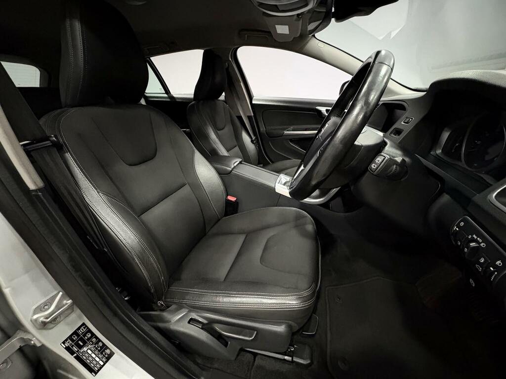 Volvo V60 D2 Se Estate Grey #12