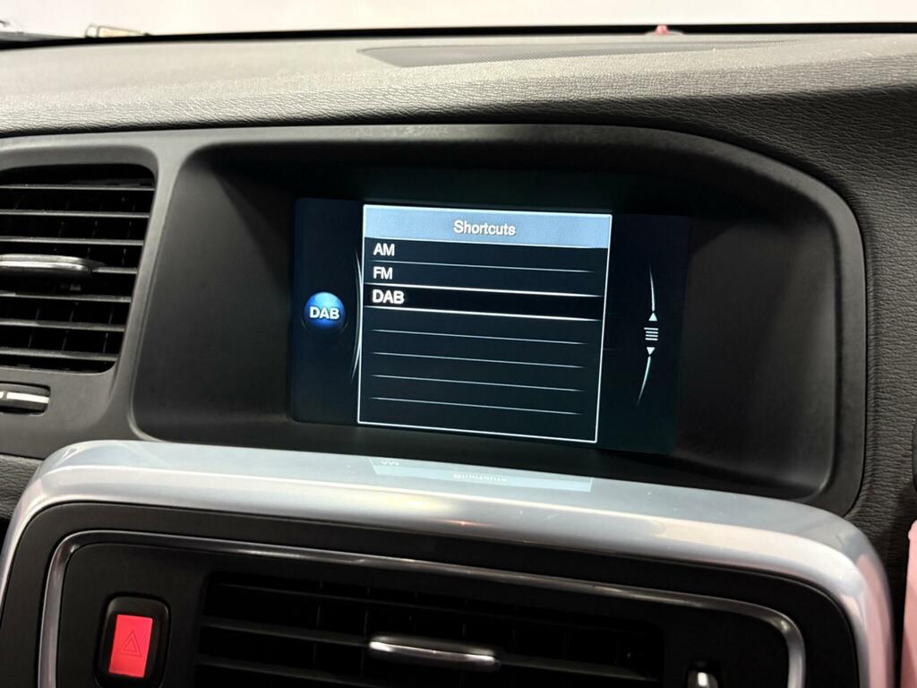 Volvo V60 D2 Se Estate Grey #25