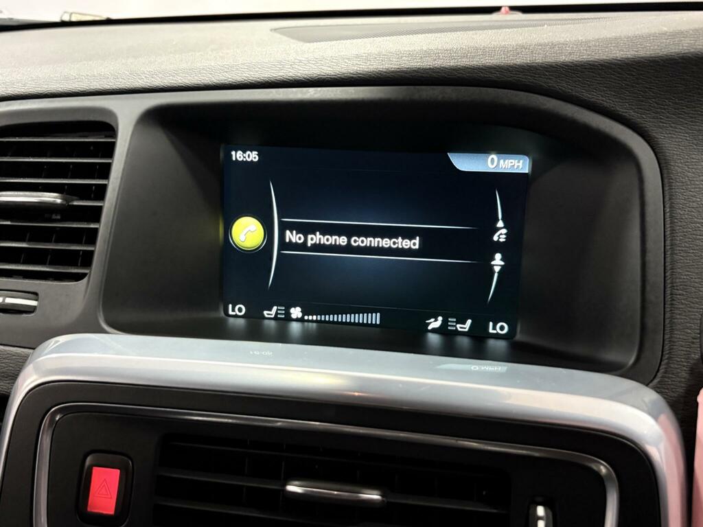 Volvo V60 D2 Se Estate Grey #24