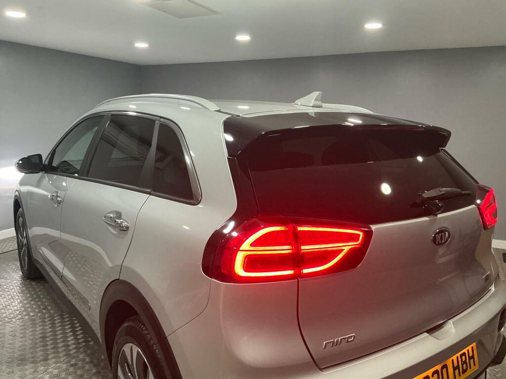 Kia e-Niro 64Kwh 4 Silver #6