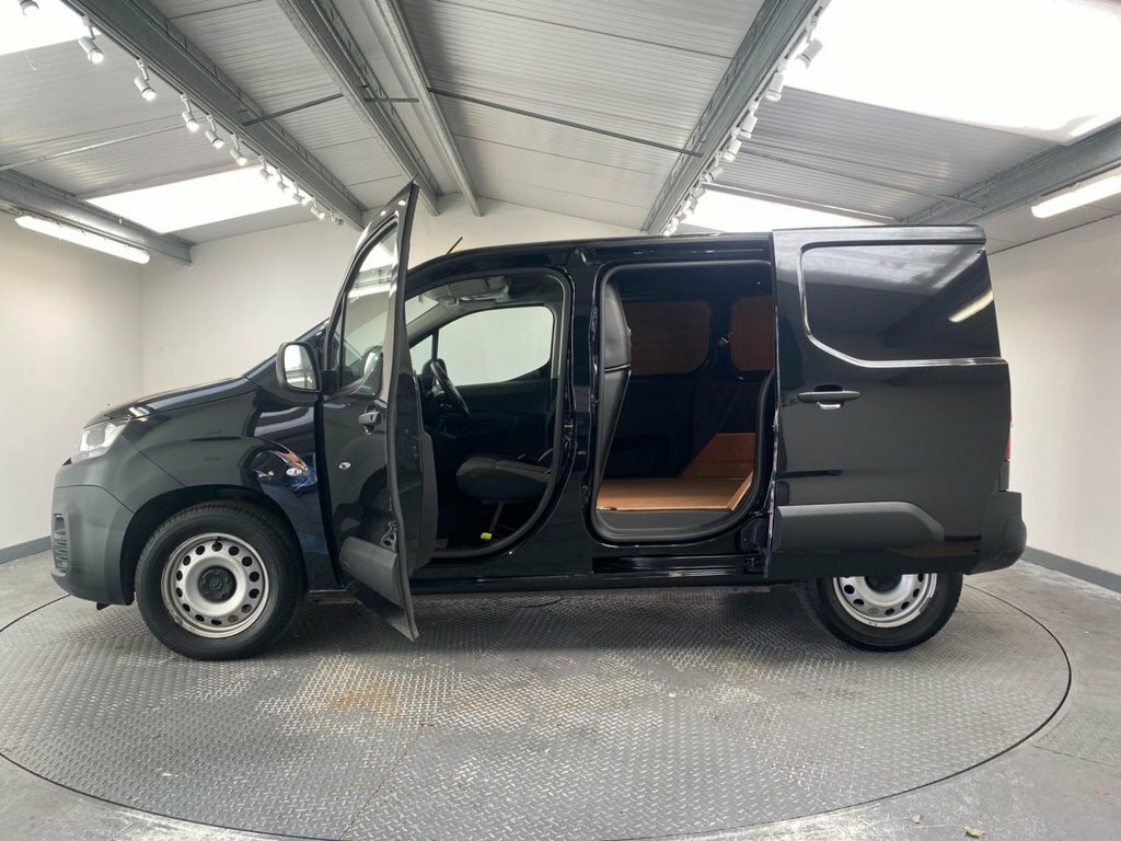 Citroen Berlingo 1.5L Worker M Pro Black #3
