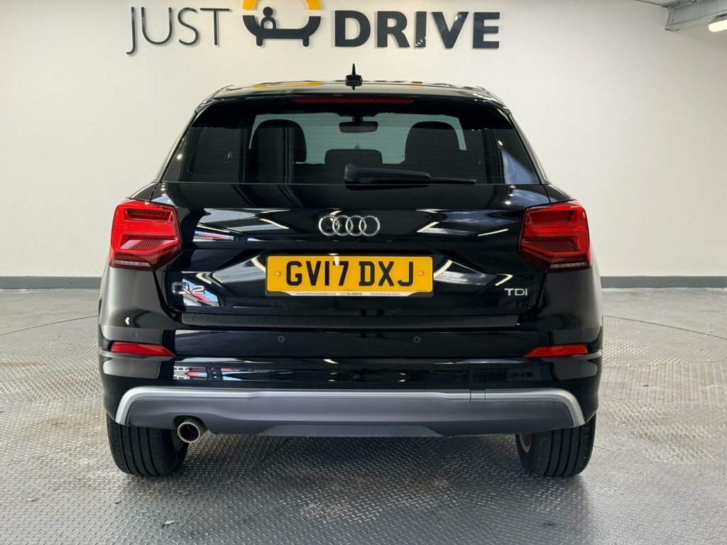 Audi Q2 1.6L S Line Black #5