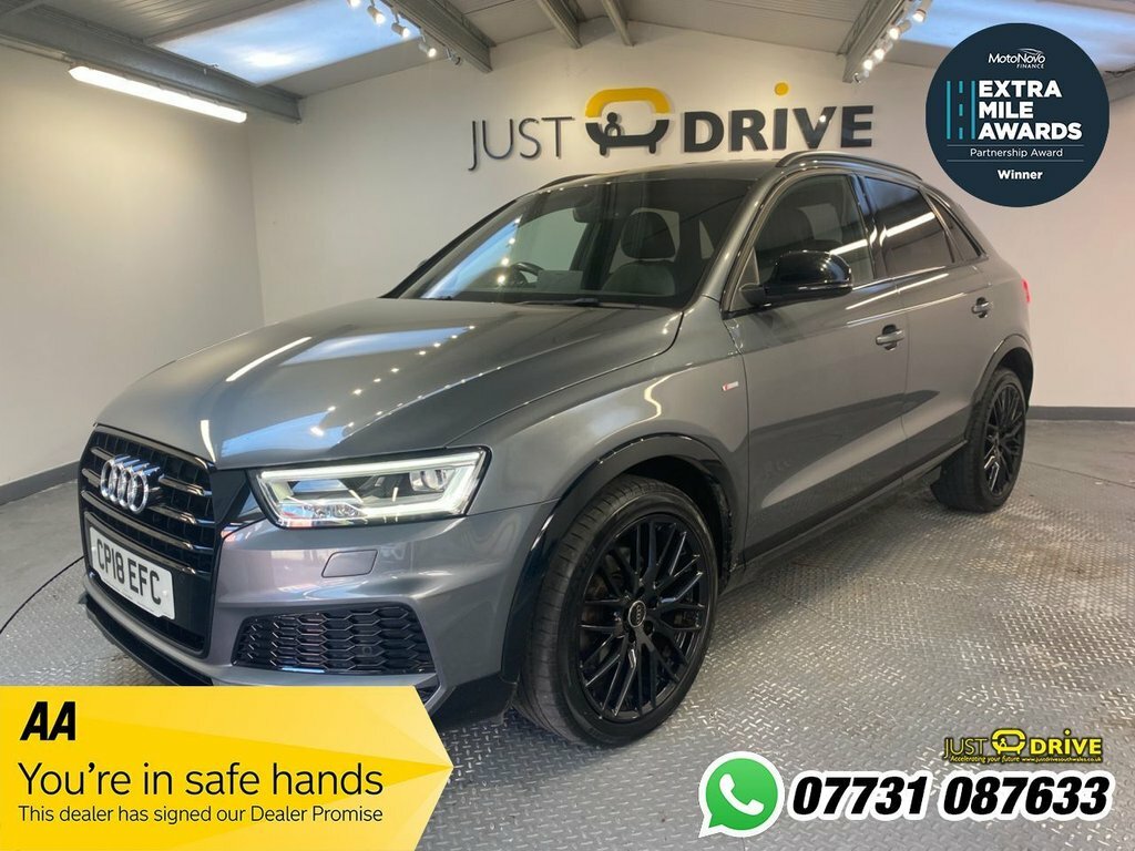 Audi Q3 2L Black Edition Grey