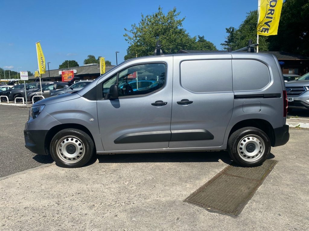 Vauxhall Combo 1.5L Dynamic Grey #2