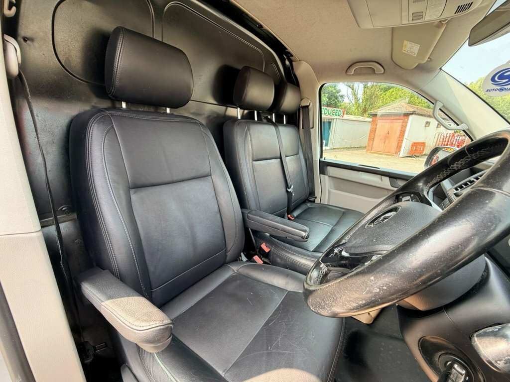 Volkswagen Transporter 2L Highline White #17