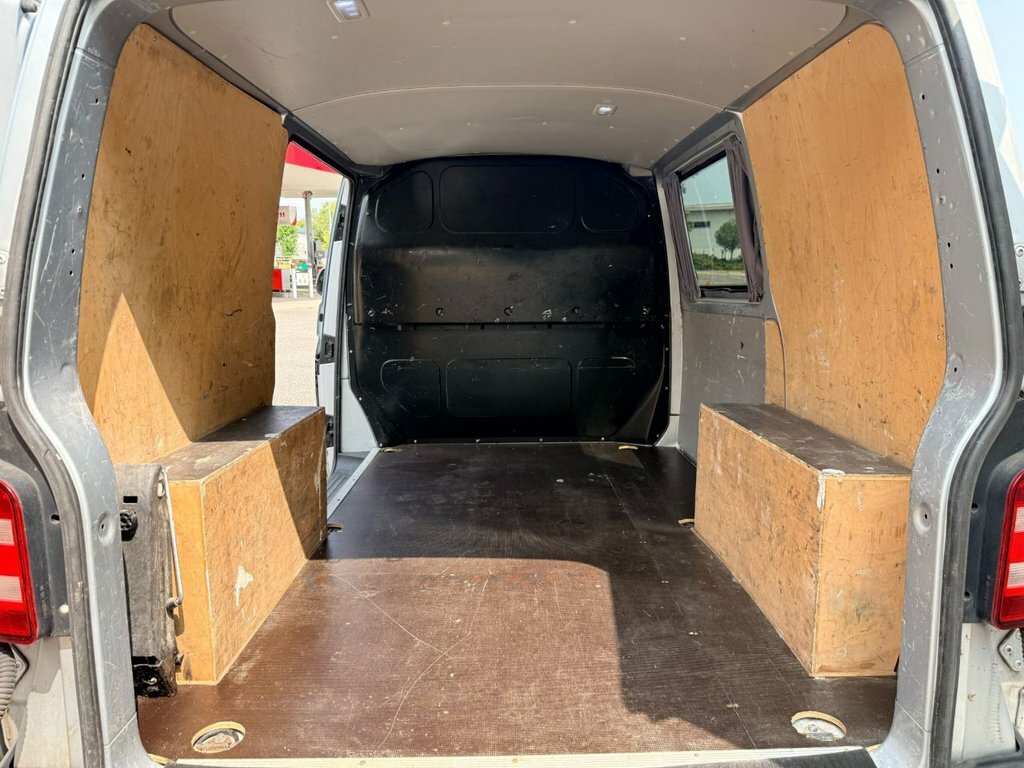 Volkswagen Transporter 2L Highline White #22